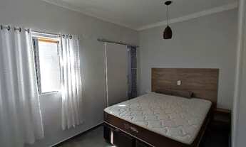 Imagem 3: Villágio 2 dorm (1 suíte), 2 vagas, quintal com churrasqueira