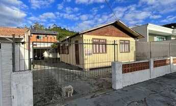 Imagem: CASA NO BAIRRO FAZENDA EM ITAJAI, ÓTIMA
