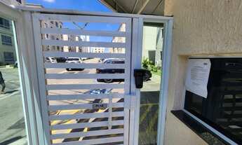 Imagem 2: VENDE-SE EXCELENTE APARTAMENTO EM REALENGO