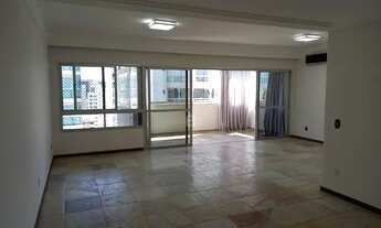 Imagem 3: Livia Machado Imóveis aluga apartamento com 04 quartos no coração da Praia do Canto