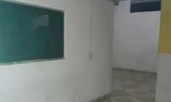 Imagem 3: Alugo casa com garagem um quarto sala banheiro cozinha todo lajotado e pintado