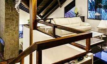 Imagem 10: Casa Alto Padrão com Piscina em Balneário Camboriú para Locação de Temporada