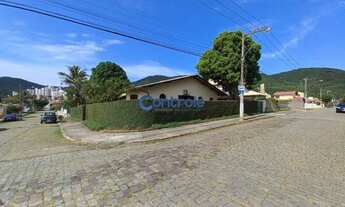 Imagem: FLORIANóPOLIS - Casa Padrão - itacorubi