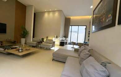 Imagem 10: Casa no condomínio GOLDEN VILLAGE disponível para venda em Uberlândia-MG