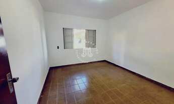 Imagem: CASA A VENDA NO CENTRO DE JARINU - SP