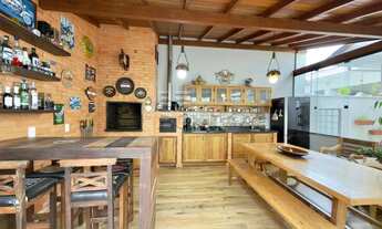 Imagem: Casa térrea com 4 dormitórios em Coqueiros