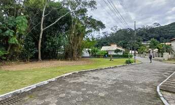 Imagem 2: Terreno com 1.425m² à venda no Condomínio Gralha Azul - Sambaqui, Florianópolis