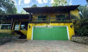 Imagem: Casa à venda, com 380m², 3 quartos 1 suíte