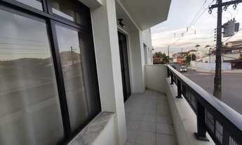 Imagem 2: Apartamento Espaçoso a Duas Quadras da Orla de Itaguá