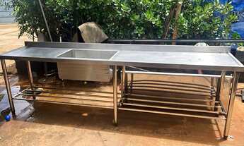 Imagem 2: Pia de 3mts por 62 chapa escovada cuba 70×45×30