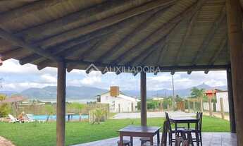 Imagem 2: Pousada na Praia do Rosa com vista para a Lagoa