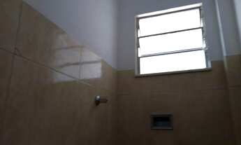 Imagem 2: Alugo kitnet com quarto cozinha e banheiro r$ 350