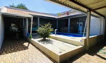Imagem 7: Excelente casa com piscina aquecida 3 quartos 1 suite lote inteiro