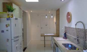 Imagem 2: Apartamento para venda tem 142 metros quadrados com 3 quartos em Cajueiros - Macaé - RJ