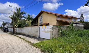 Imagem 3: Linda casa com pegada rústica no litoral, com terreno de 600m2, sendo a testada de 30m2!!