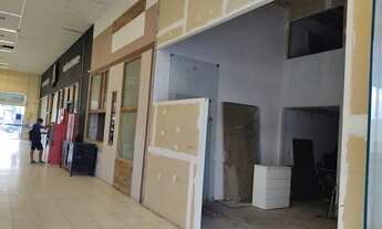 Imagem 5: Alugo lojas comerciais de 15 a 120 m² em centro comercial