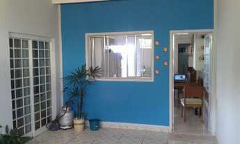 Imagem: Casa de 4 Comodos com garagem - rua particular