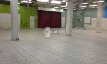 Imagem 8: Tatuape loja de esquina em vão livre