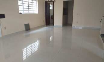 Imagem 3: Casa de condomínio sobrado para venda tem 353 metros quadrados com 4 quartos