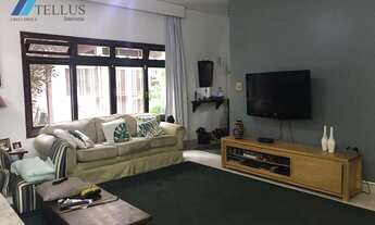 Imagem: Casa Isolada com pisicina a uma quadra da