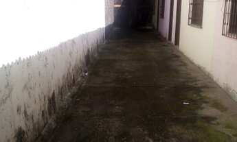 Imagem 3: Kitnet/conjugado para venda possui 100 metros quadrados com 2 quartos