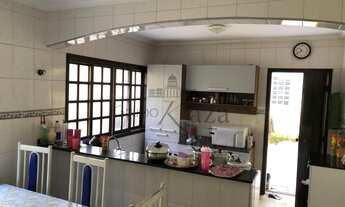 Imagem 3: Sobrado para venda no Jd Portugal com250 metros quadrados e 3 quartos