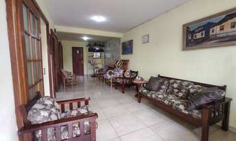 Imagem 4: Excelente casa com 3 Dormitórios, ampla garagem com uma edícula no Bairro Medianeira