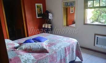 Imagem 6: Casa para venda possui 380 metros quadrados com 5 quartos em Jardim Guanabara - Rio de Jan