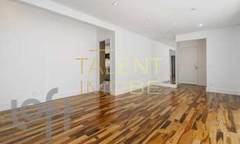 Imagem 2: Com excelente localização, entre as Estações Saúde e São Judas do Metrô - Apartamento à ve