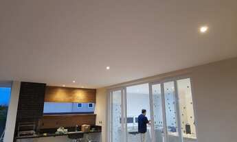 Imagem 2: Sobrado para venda com 400 metros quadrados com 4 quartos