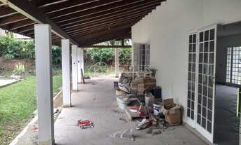 Imagem 7: Bela Casa com ampla área verde a venda em condomínio fechado