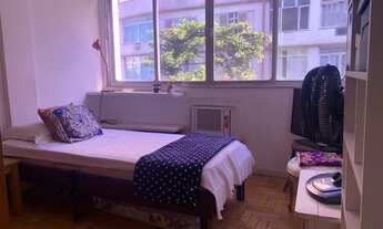 Imagem 3: Apartamento para venda possui 72 metros quadrados com 3 quartos em Gávea - Rio de Janeiro