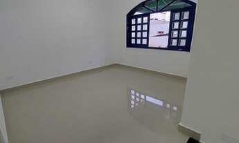 Imagem 2: Excelente casa 04 dormitórios em Alphaville