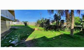 Imagem 3: Excelente casa com 4/4, 3 salas e uma ótima área de 720m²