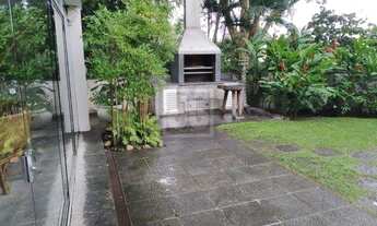 Imagem: MANSÃO MAGNIFICA - CERCADA DE VERDE - VARANDA