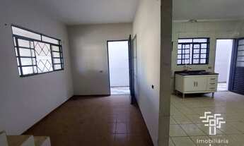 Imagem 4: Casa com 2 dormitórios para alugar, 60 m² por R$ 650,00/mês - Residencial Vale das Nogueir