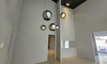 Imagem 6: Prédio comercial em Tirol