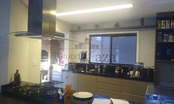 Imagem 4: Casa para venda com 306 metros quadrados com 4 quartos