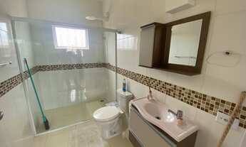 Imagem 7: Casa com três quartos e piscina à venda em Águas de São Pedro/SP