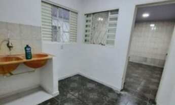 Imagem 2: Casa para venda possui 180 metros quadrados com 2 quartos em Recanto das Emas - Brasília