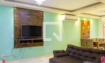 Imagem 2: Casa de Condomínio para Aluguel - Parque Índio Jari, 3 Quartos, 200 m2