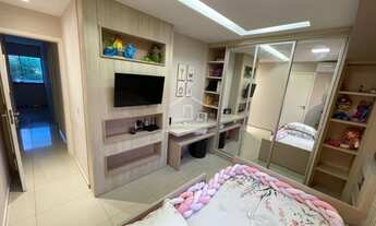 Imagem 3: Casa em Condomínio no Morros- Móveis projetados em todos os cômodos, inclusive guarda-roup