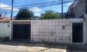 Imagem 4: Casa para venda possui 150 metros quadrados com 4 quartos em Rio Doce - Olinda - Pernambuc