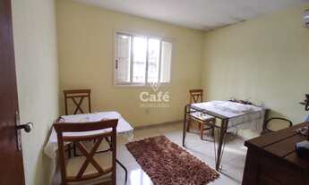 Imagem 5: Excelente casa com 3 Dormitórios, ampla garagem com uma edícula no Bairro Medianeira