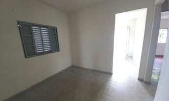 Imagem 3: Casa com 2 dormitórios para alugar, 35 m² por R$ 645/mês - Belém - Taubaté/SP