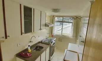 Imagem 5: Apartamento para aluguel possui 82 metros quadrados com 2 quartos em Centro - Curitiba - P