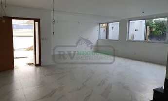 Imagem 2: Casa para venda possui 320 metros quadrados com 3 quartos em São Pedro - Juiz de Fora - MG