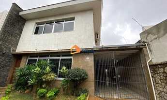 Imagem: Sobrado à venda, 8 quartos, 1 suíte, 10