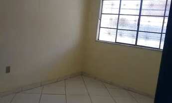 Imagem 3: Casa para aluguel possui 79 metros quadrados com 3 quartos em Democrata - Juiz de Fora - M