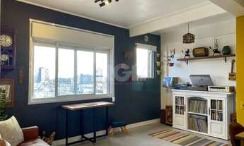 Imagem 4: Apartamento semimobiliado de 83m², 3 dormitórios, reformado com vista para o Guaíba, na Ci